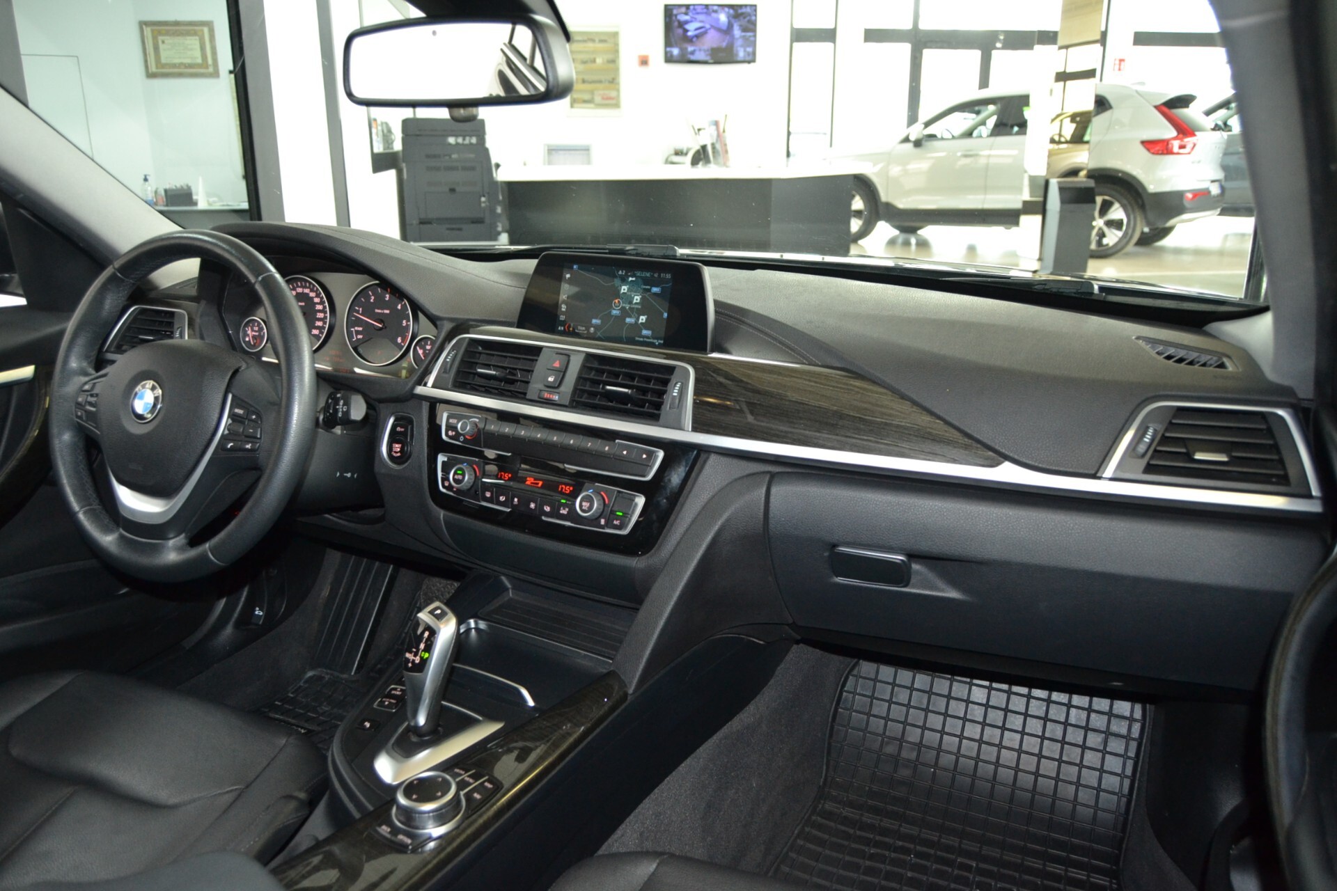 Bmw 316D Touring Luxury UniPro/Navi/Pelle/Xenon/C.Auto