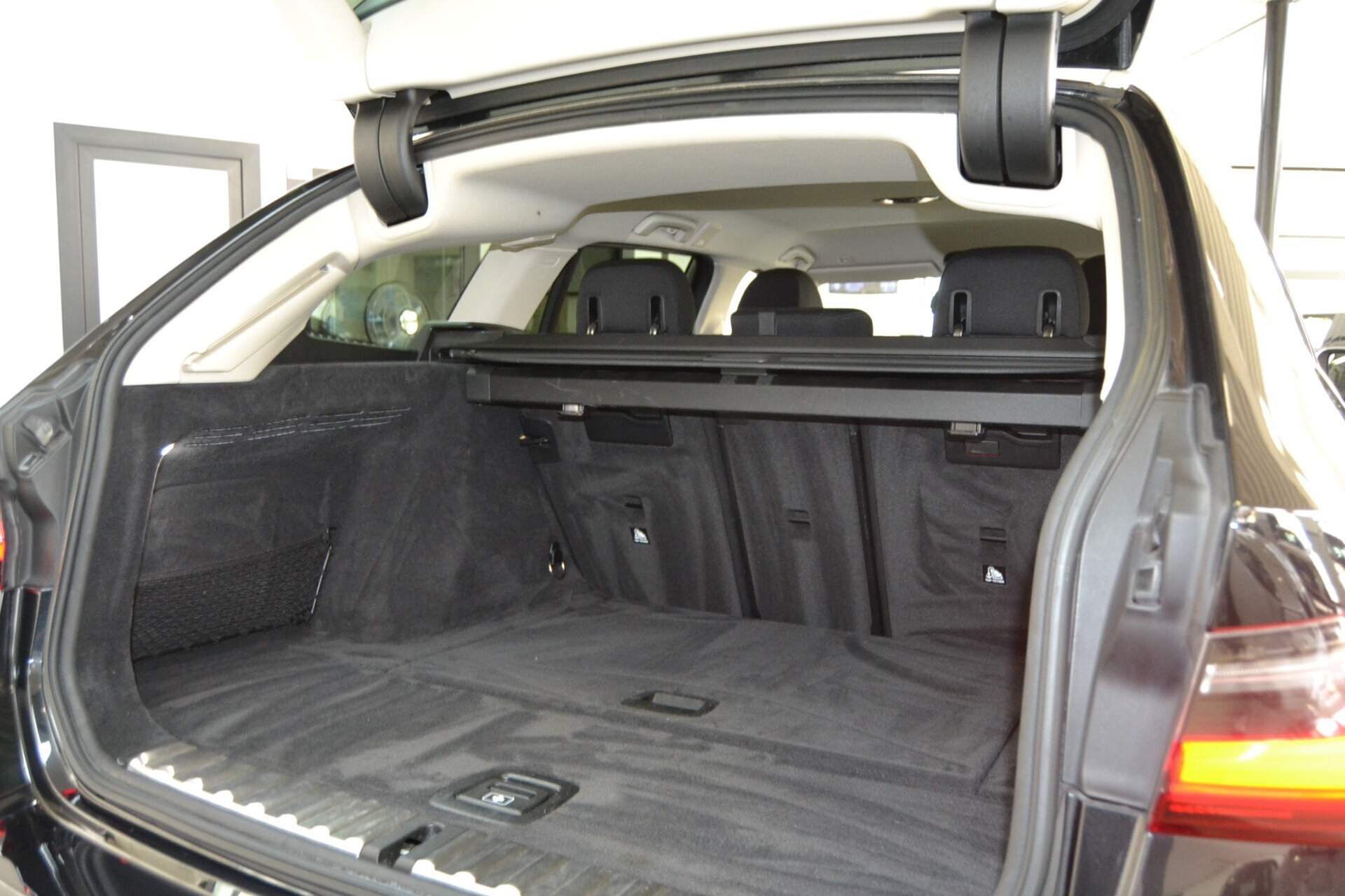 BMW 318D SW Advantage Navi/KmDoc/Xenon/CruiseADD/PDK