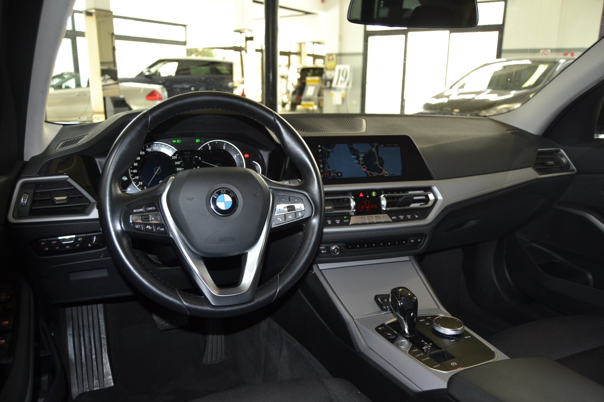 BMW 318D SW Advantage Navi/KmDoc/Xenon/CruiseADD/PDK