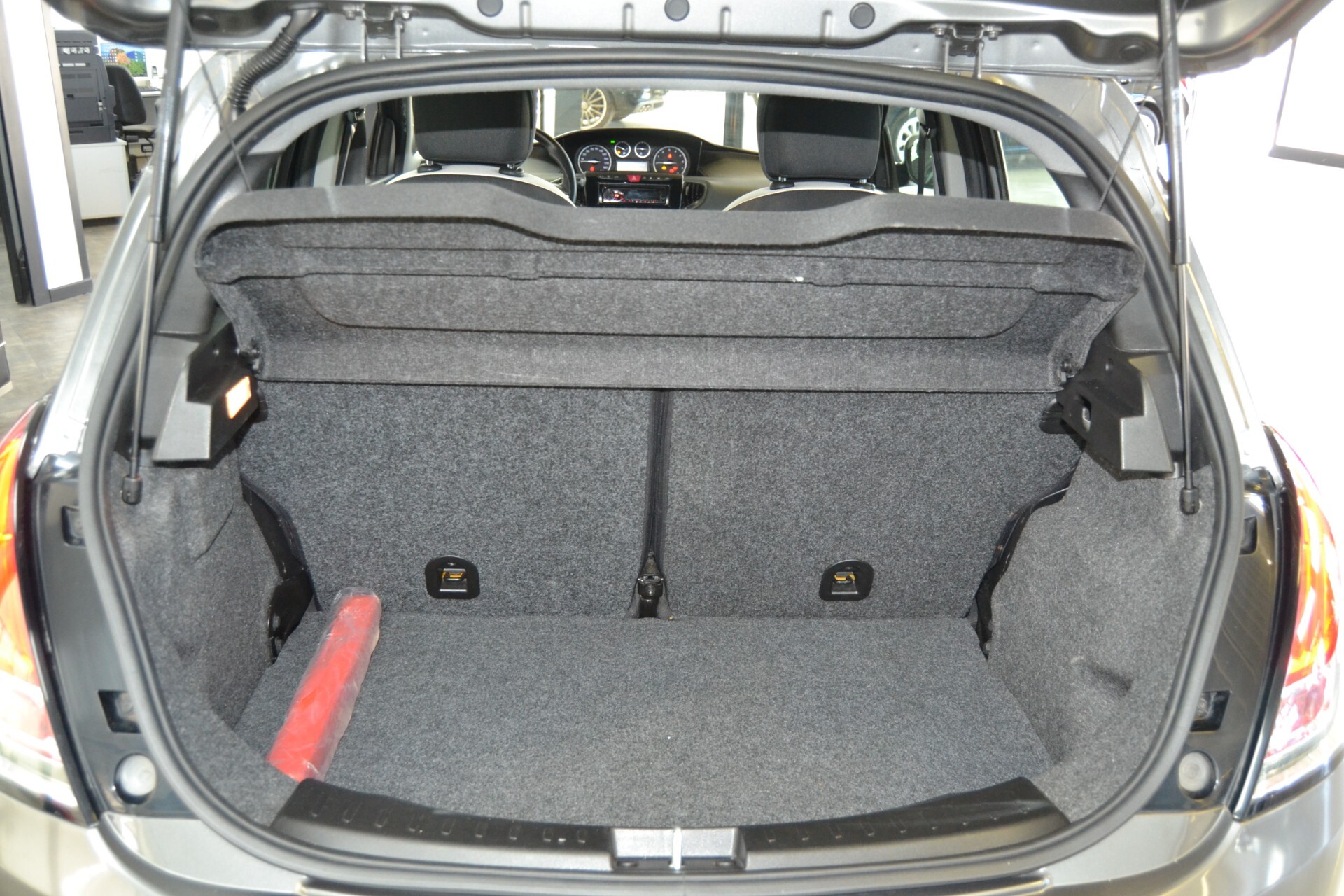 Lancia Ypsilon 0.9 TwinAir 85 CV 5 porte Metano Ecochic Elefantino