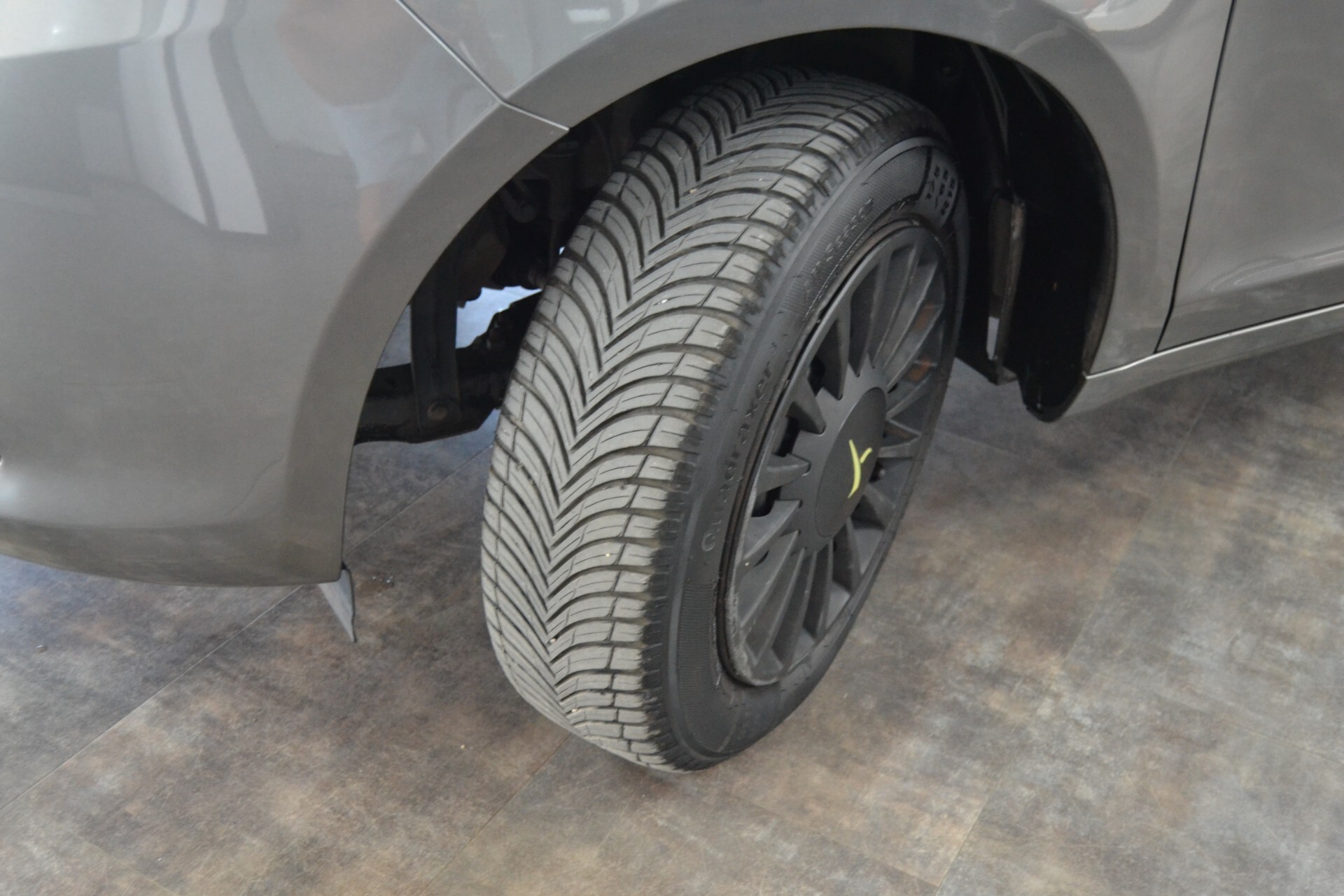 Lancia Ypsilon 0.9 TwinAir 85 CV 5 porte Metano Ecochic Elefantino