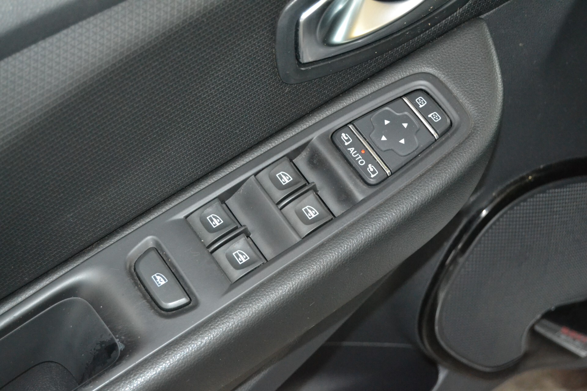 Renault Clio 1.5 dCi 75 CV Intens Navi/Xenon/Cruise/T.cam