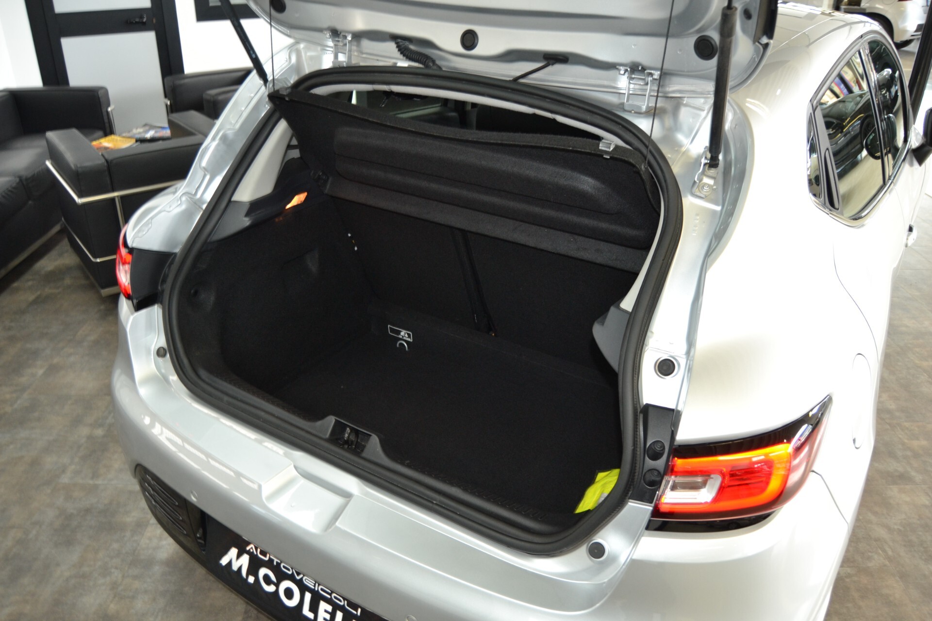 Renault Clio 1.5 dCi 75 CV Intens Navi/Xenon/Cruise/T.cam