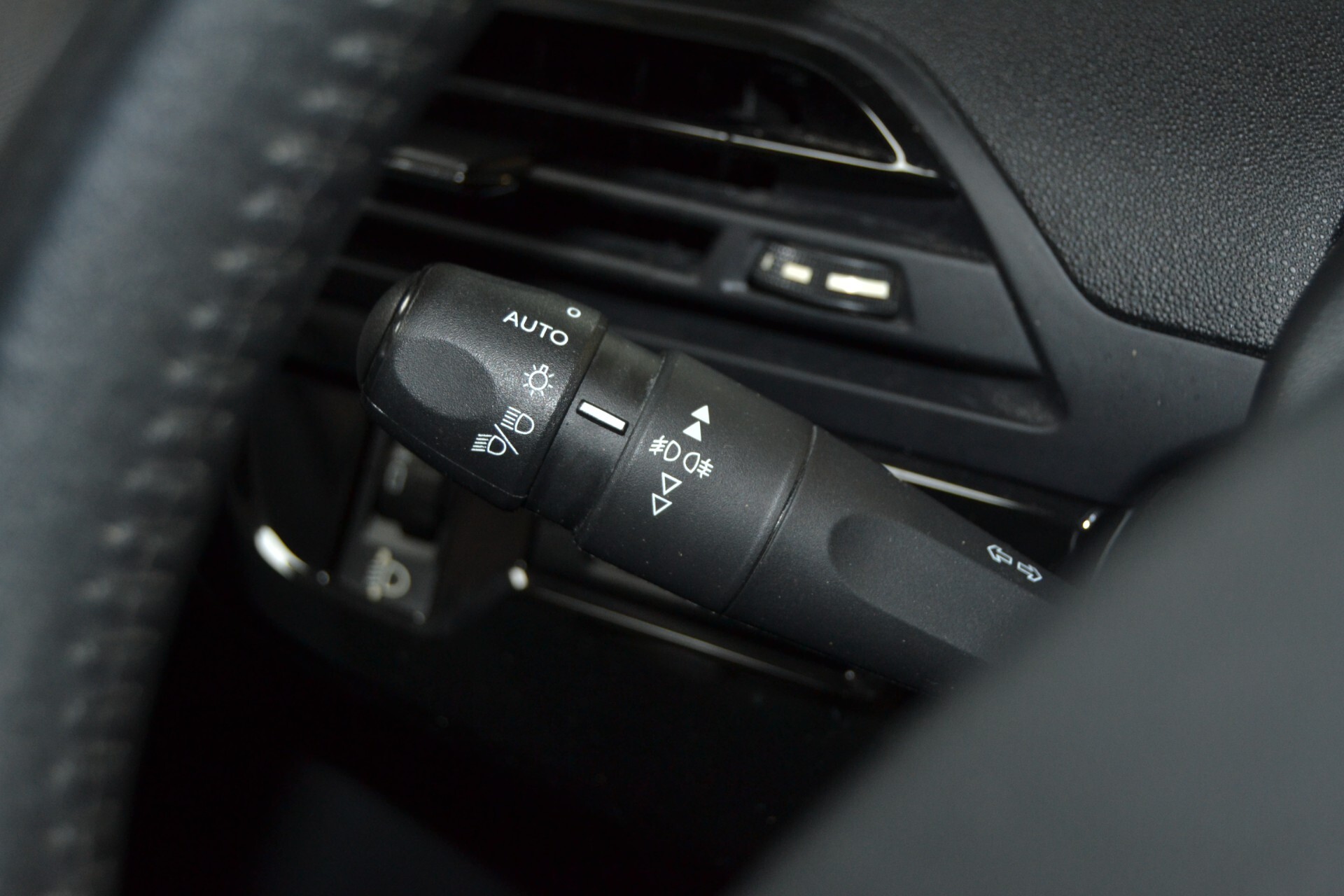 Citroen C4 Picasso BlueHDi 100 Business NAVI/UniPro/KMDOC