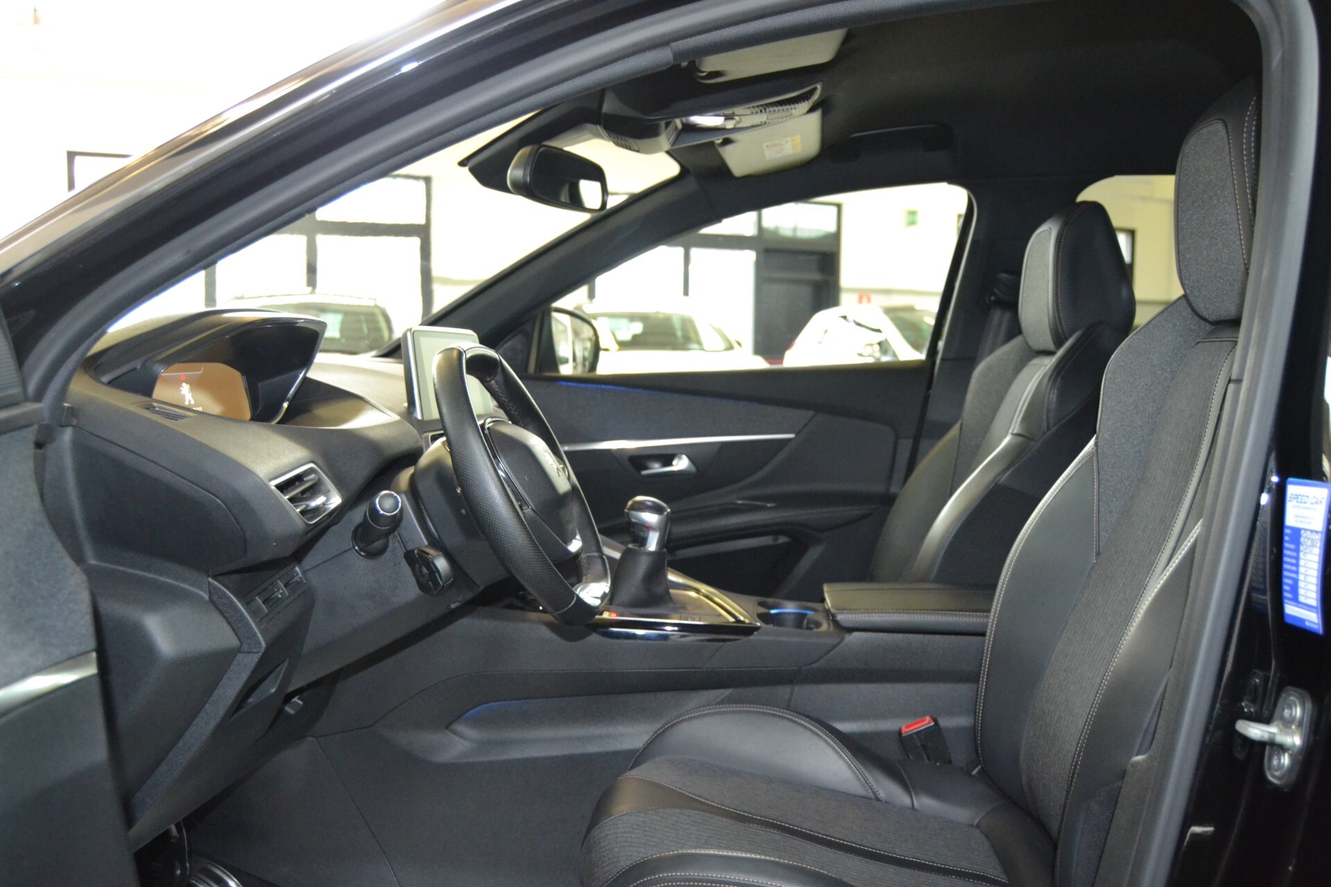 Peugeot 3008 BlueHDi 130CV GT-Line Navi/Pelle/Xenon/UNIPRO