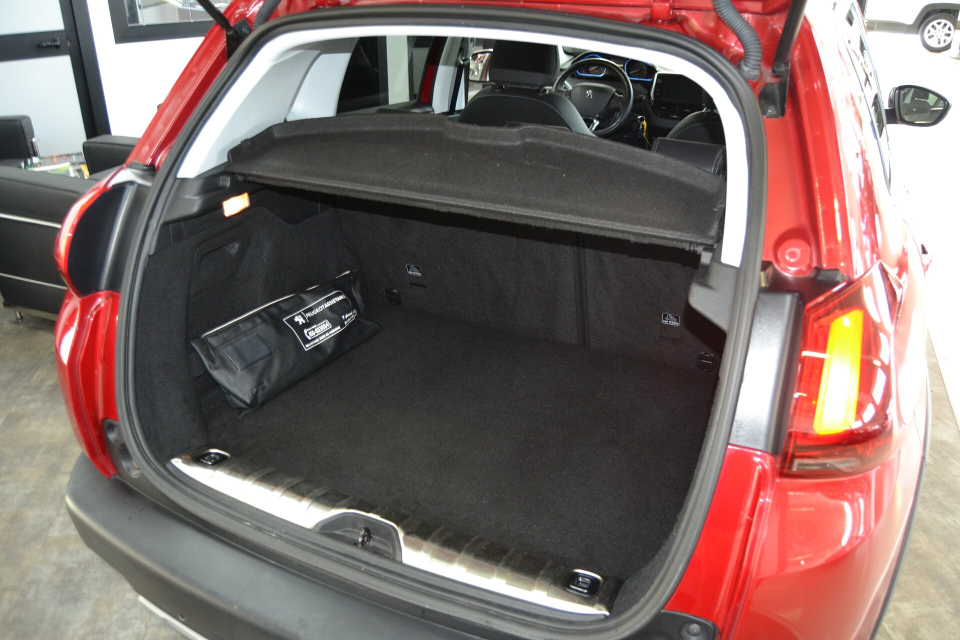 Peugeot 2008 BlueHDi 100Cv Allure Navi/Cruise/PDK