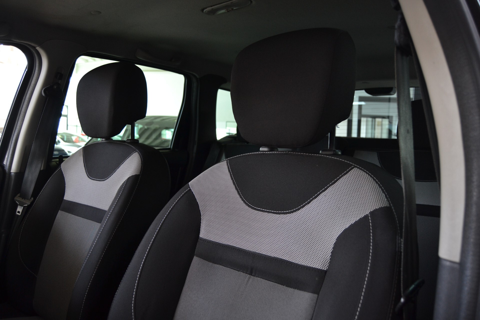 Dacia Duster 1.5 DCI 110 CV Explorer GancioTraino/Navi/Cruise