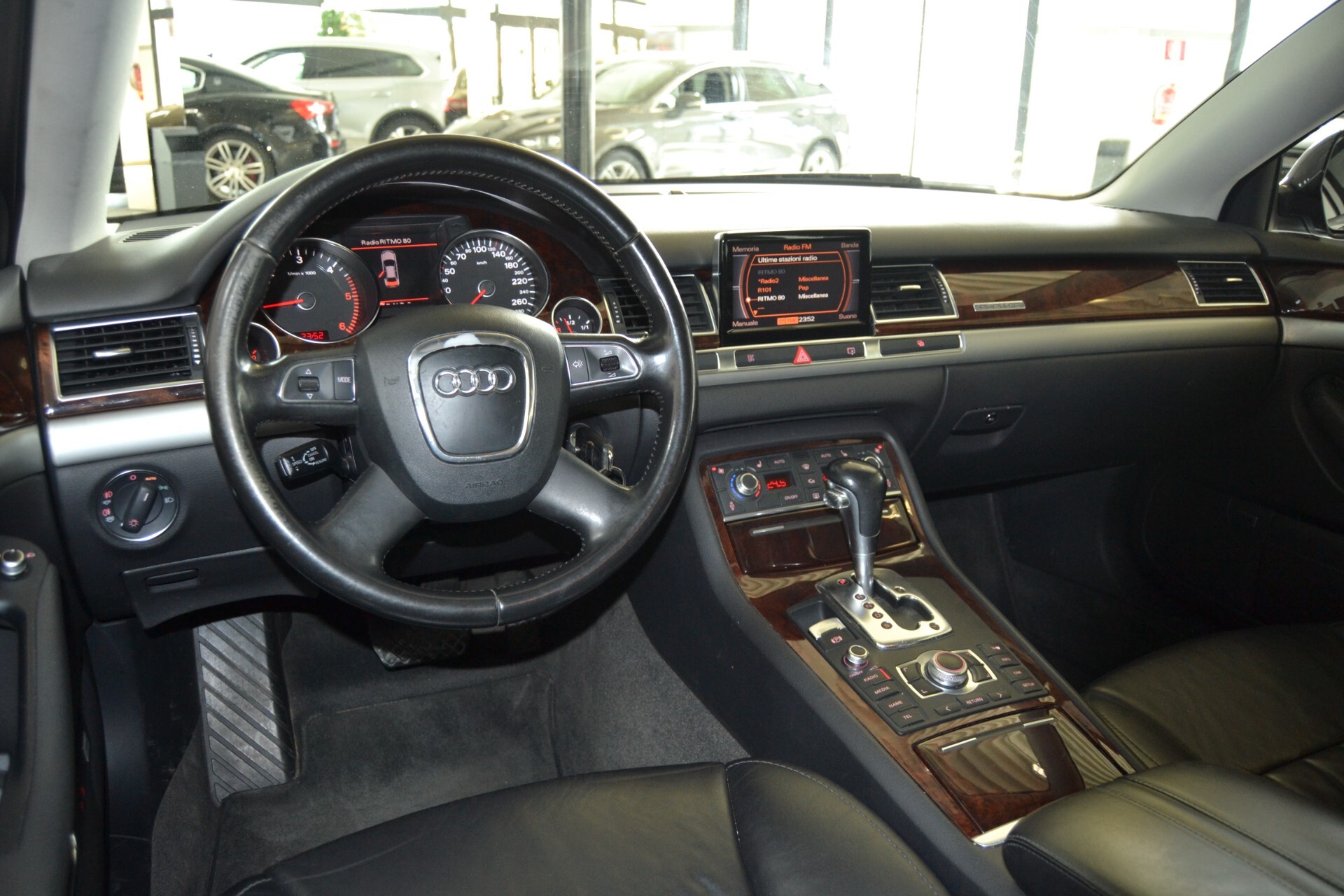 AUDI A8 L 3.0TDI V6 Quattro Navi/Xenon/NoSuperBOLLO