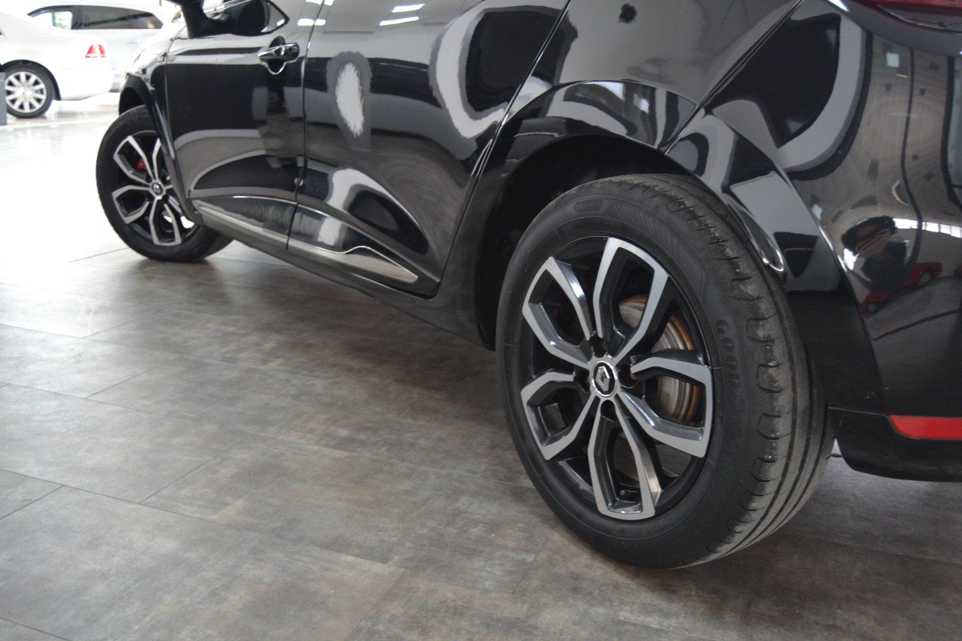 Renault Clio 1.5 DCI 75CV Moschino FULLSET