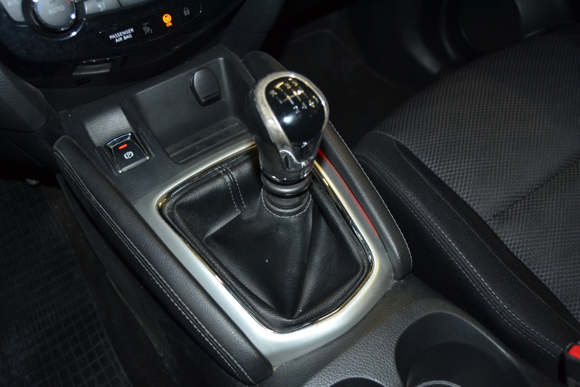 Nissan Qashqai 1.5 DCI 110CV Tekna Navi/Tetto/4TCam