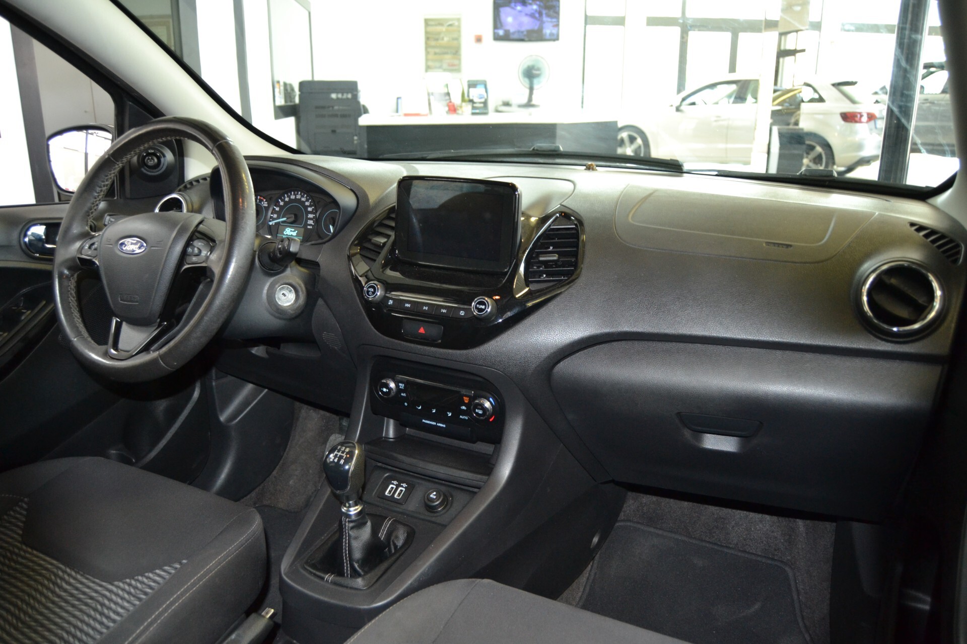 Ford Ka 1.5 TDCI 95cv TITANIUM 5P UniPro/Navi