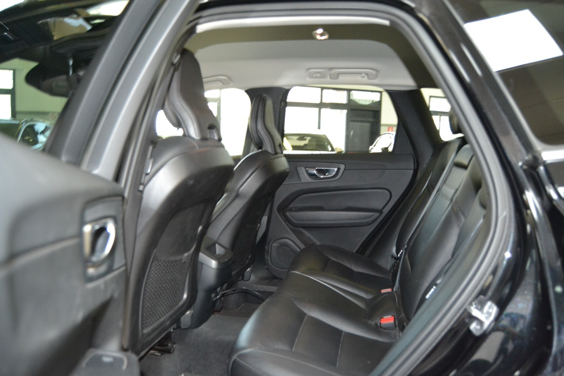 Volvo XC60 2.0D AWD Auto/navi/Pelle/led/KMDOC