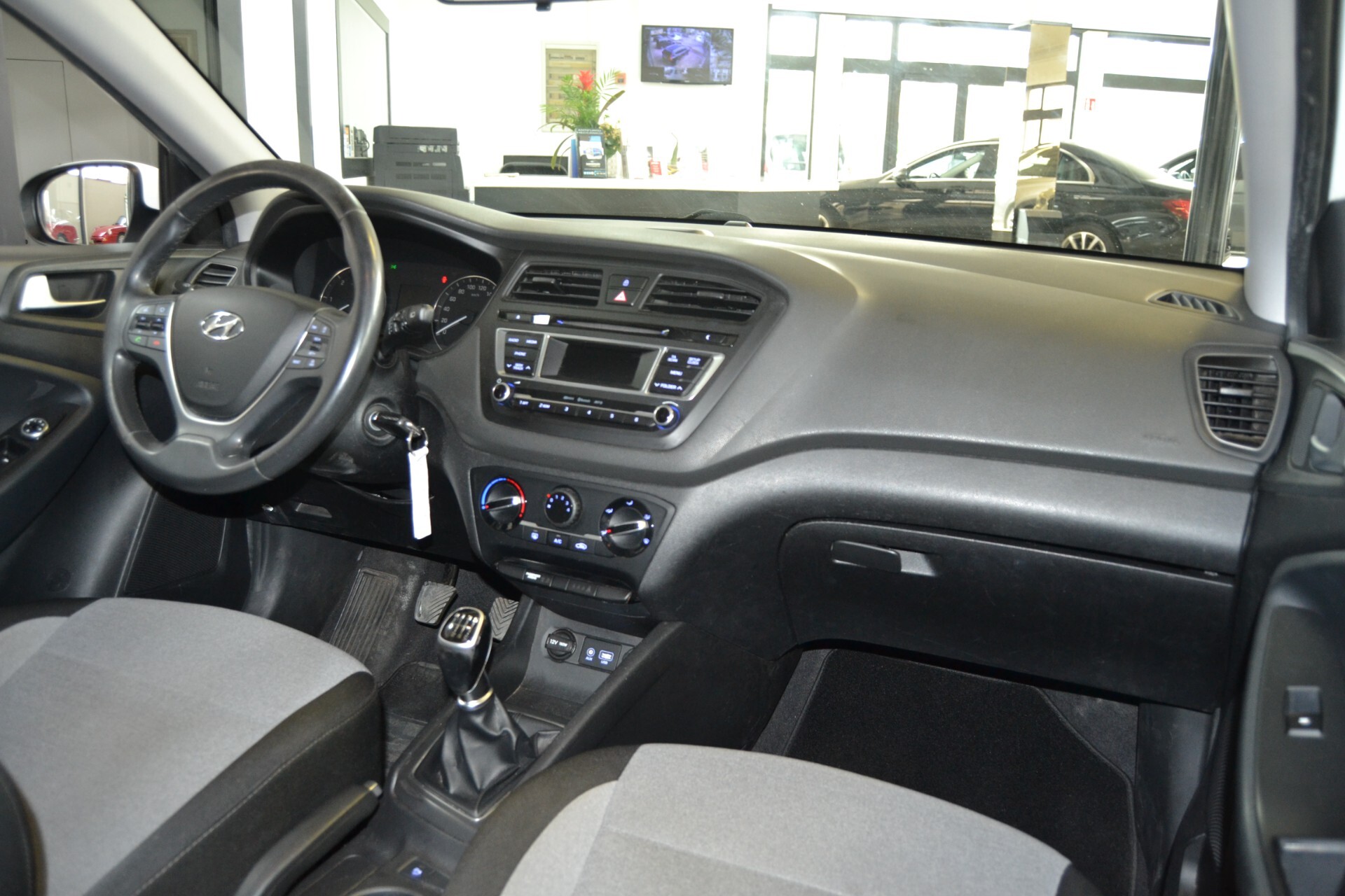 Hyundai i20 1.1 CRDi 6Marce/Euro6/25KM/L